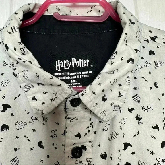 Harry Potter Button Down Casual Short Sleeved Shirt Collared Size XL - Picture 2 of 16
